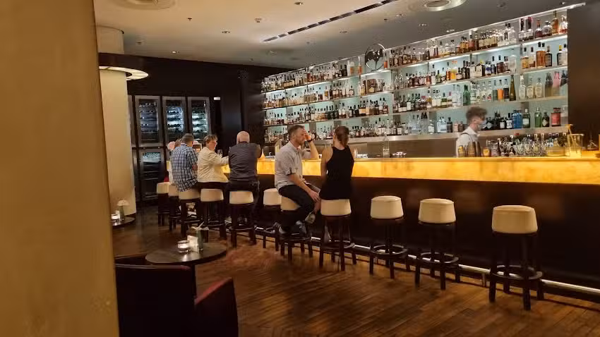 Vox Restaurant & Bar