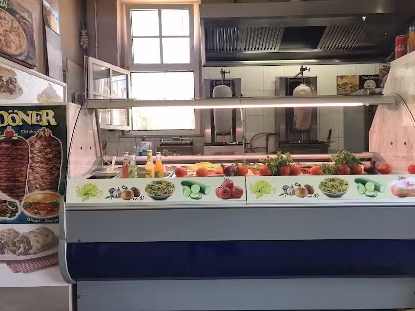 VS D&Ouml;NER & PIZZA