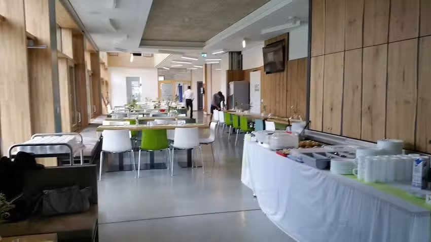 W5-B&uuml;rgerhaus mit W5-Caf&eacute; und Bistro
