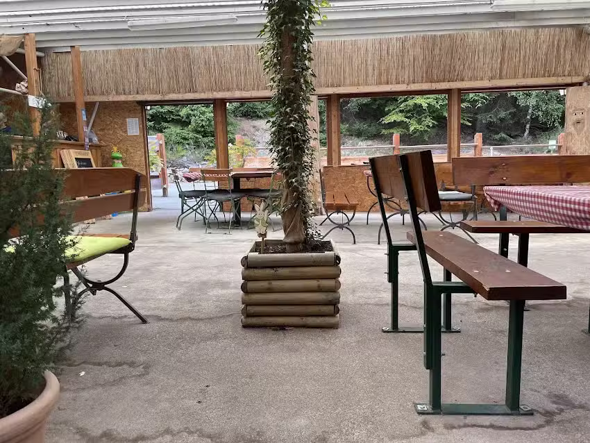 Waldbaude am Staudamm