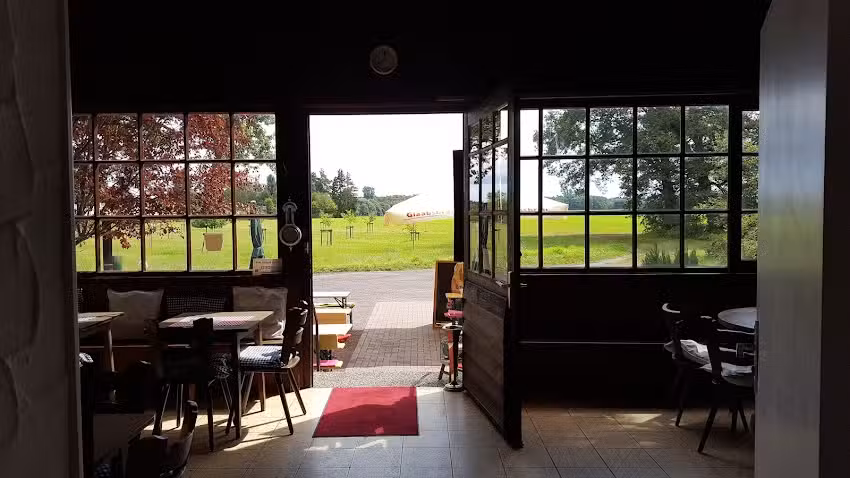 Waldcafe Rapp Ausflugsgastst&auml;tte &ndash; Biergarten
