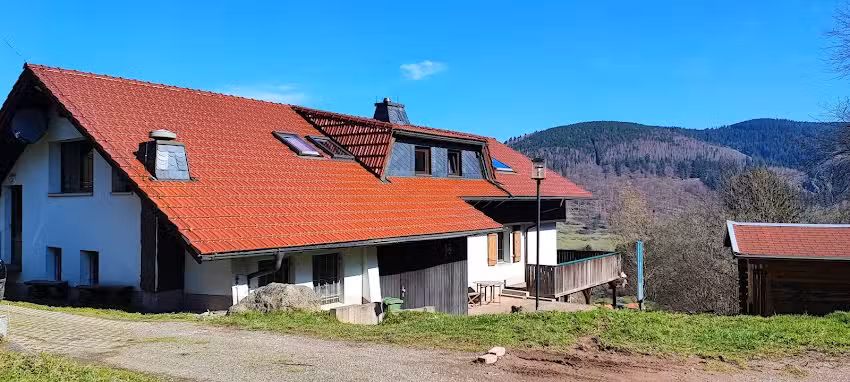 Waldgasthof &bdquo;Ski- und Wanderh&uuml;tte&ldquo;