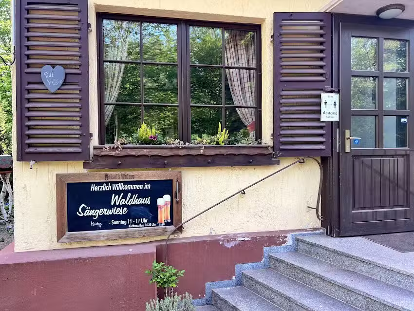 Waldhaus S&auml;ngerwiese