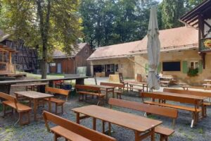 Waldh&uuml;tte &ndash; HR Genussgesellschaft mbH