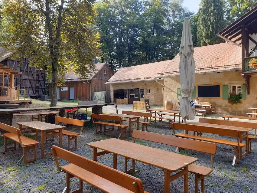 Waldh&uuml;tte &ndash; HR Genussgesellschaft mbH