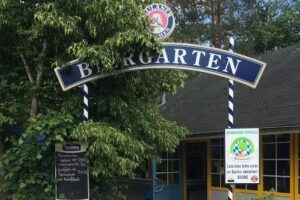 Waldmeister Biergarten-Caf&eacute;
