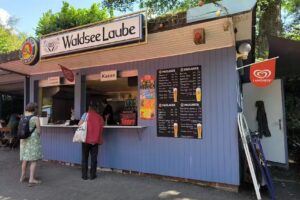 Waldsee Laube