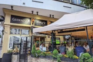Waxys Irish Pub