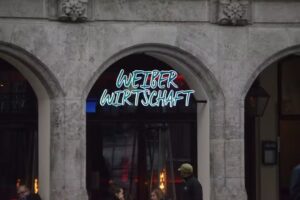 Weiberwirtschaft