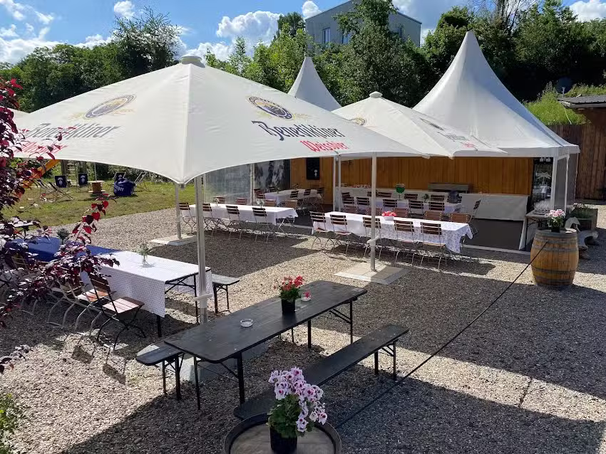 Wein- & Biergarten am alten Moselbahnhof