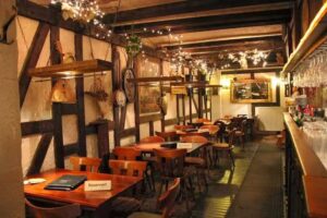 Wein- und Bierschänke – Das Flammkuchenhaus