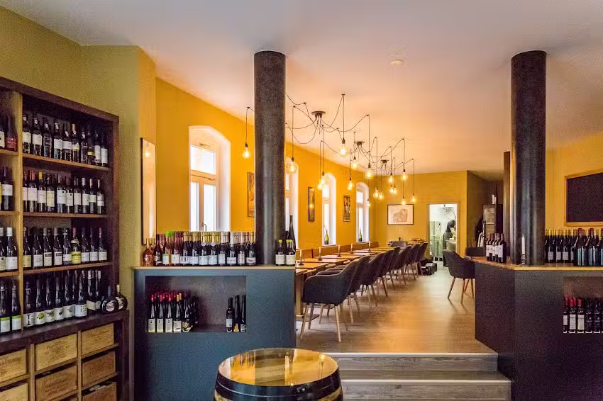 Weinbar &bdquo;Herder Zehn&ldquo;