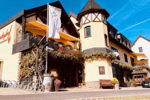 Weingut & Gutssch&auml;nke W&uuml;rzlayhof