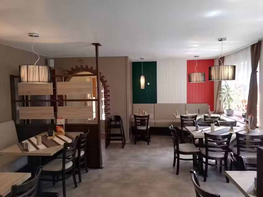 Weinhaus & La Primavera