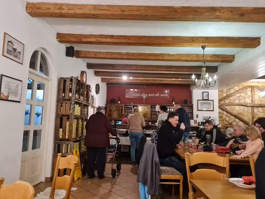 Weinschl&ouml;&szlig;chen im Weingut Michel-Roos