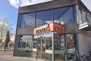 Werner‘ Backstube – Holzofen Brothaus & Café