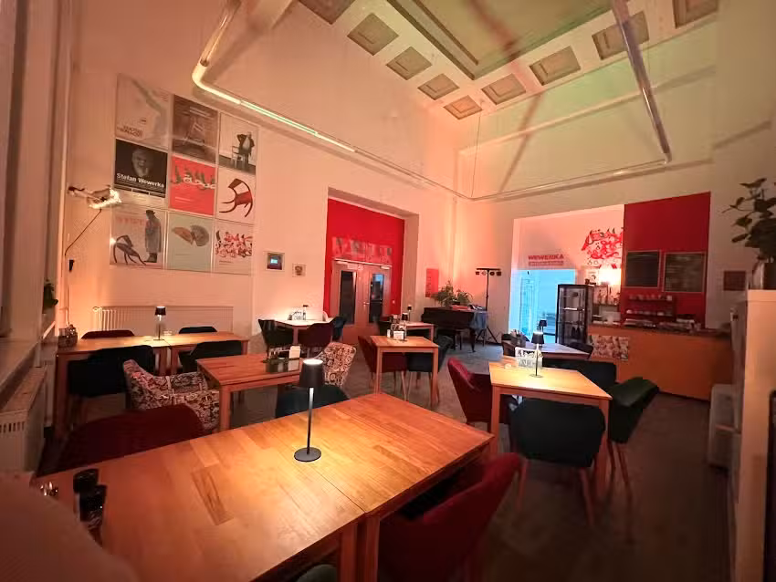 WEWERKA ART Caf&eacute; & Bistro