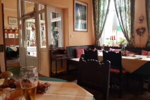 Wirtshaus Halali