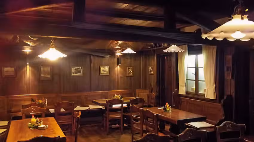 Wirtshaus H&uuml;tt&rsquo;n