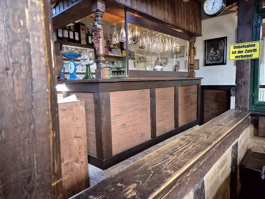Wirtshaus Zum Plan &bdquo;Die Total verr&uuml;ckte Kneipe&ldquo;