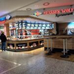 Wolf Wurstshop mit Heisser Wolf Restaurant