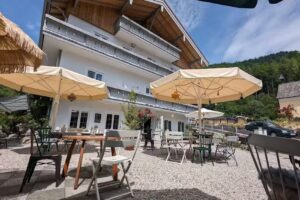 WuhrsteinCafe