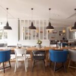 Wyn. KITCHEN. BAR