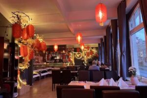 Y Hoa Restaurant