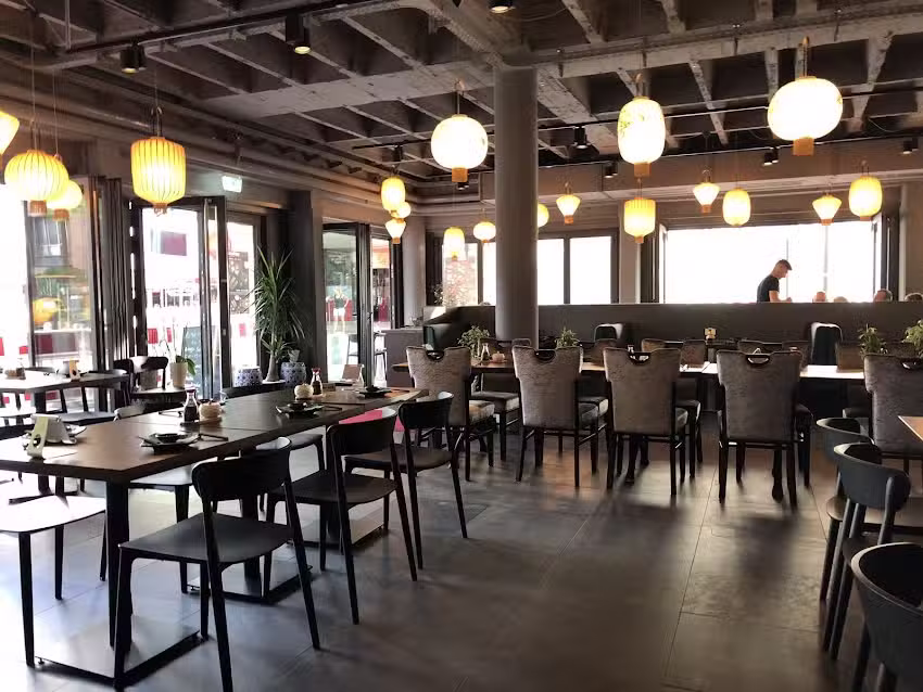 Yakumi Sushi &ndash; Japanisches Restaurant