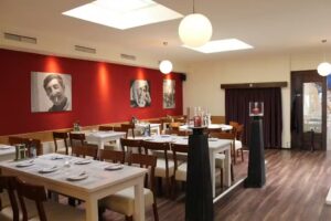 Yamas mezé restaurant & weinbar