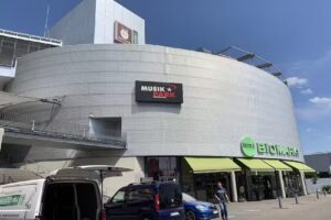 Yan Sushi & Wok