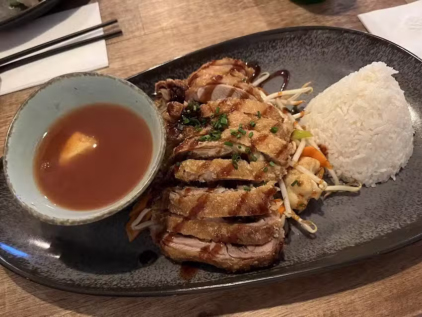 Yuki Asia Bistro & Sushi
