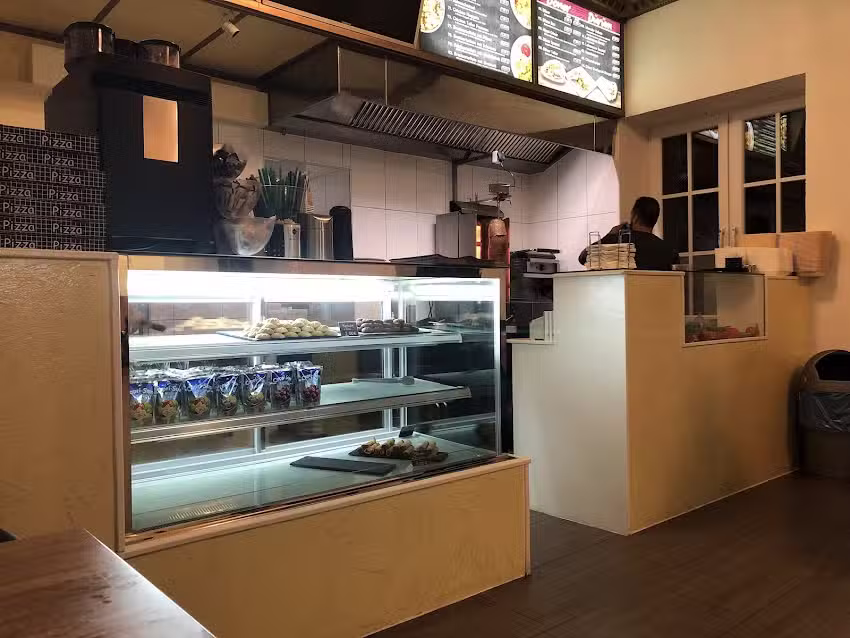 Zaza’s Café & Restaurant