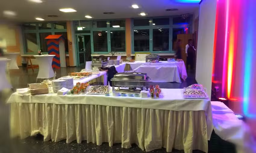 Zemmer Fidei Tischlein Deckdich Catering und Grillevents Streetfood Outdoor Grillstation