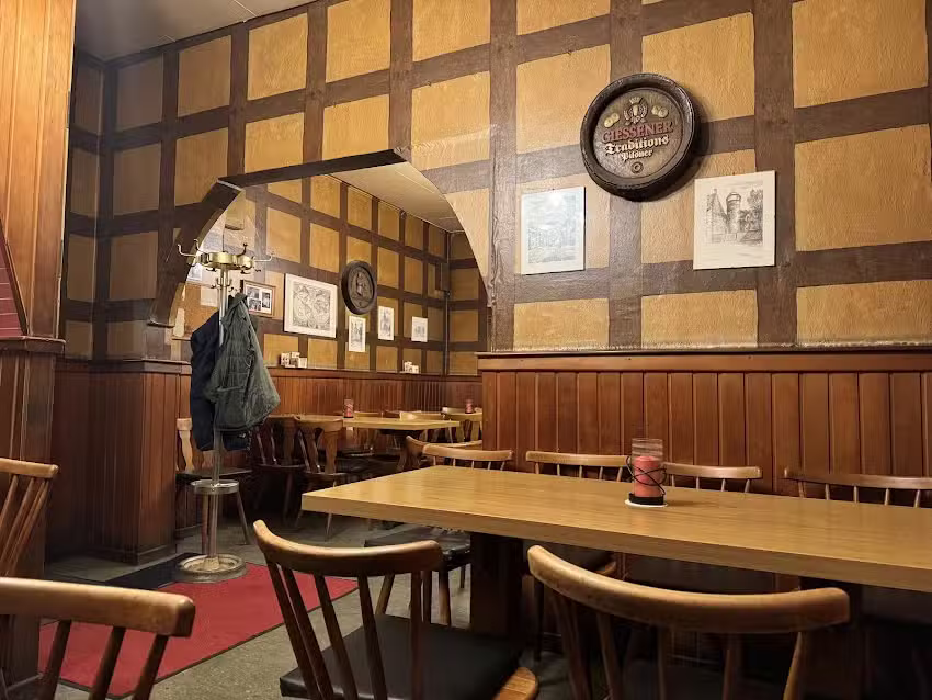 Zum Bahndamm / Schnitzel-Oma