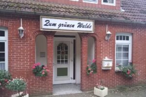 Zum grünen Walde