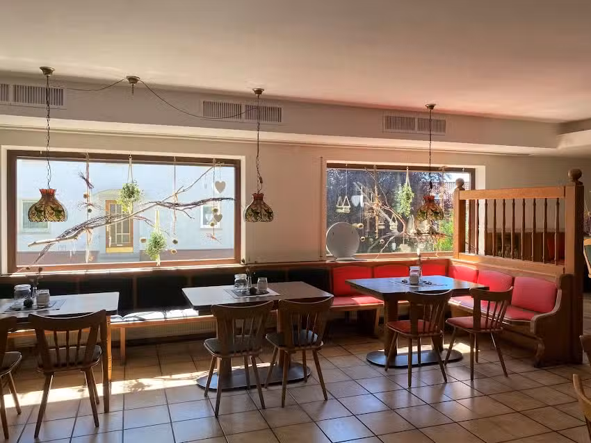 Zum Lahnfelsen Gr&auml;veneck