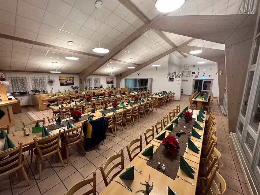 Zum Mooser &ndash; Sportgastst&auml;tte, Biergarten, Restaurant