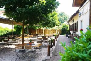 „Zum Pferchtal“ Restaurant – Café – Biergarten