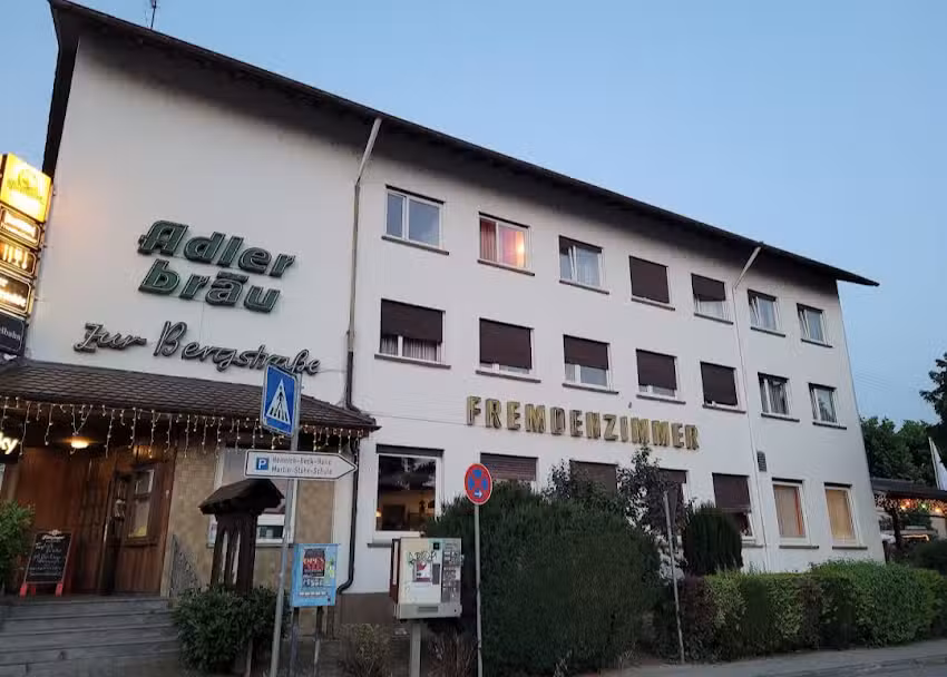 Zur Bergstra&szlig;e Pension