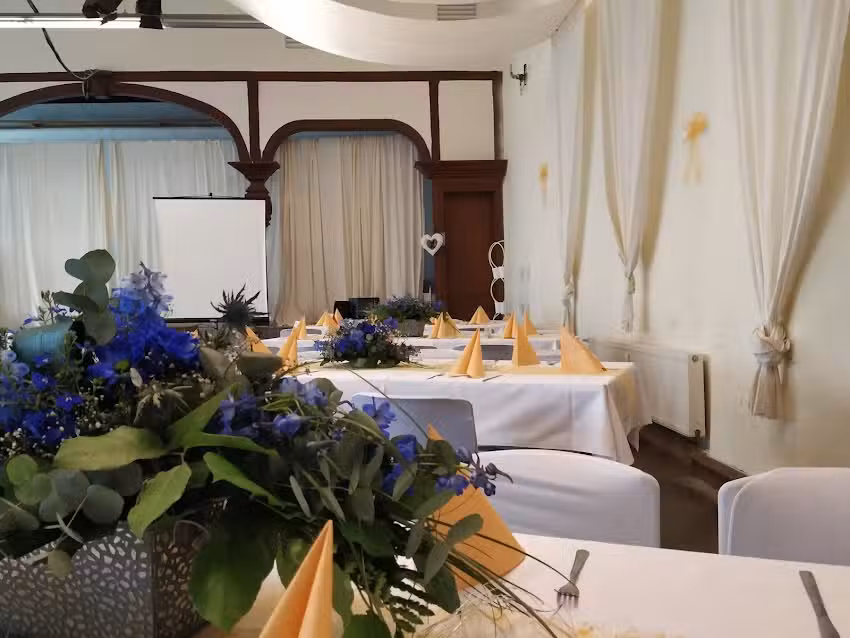 Zur Deutschen Friedenseiche