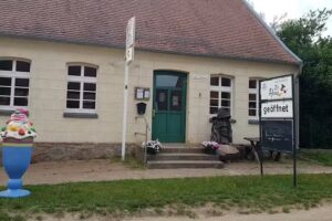 Zur Hexe UG