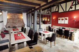 Zur Hofschänke – Weinstube und Ferienwohnungen