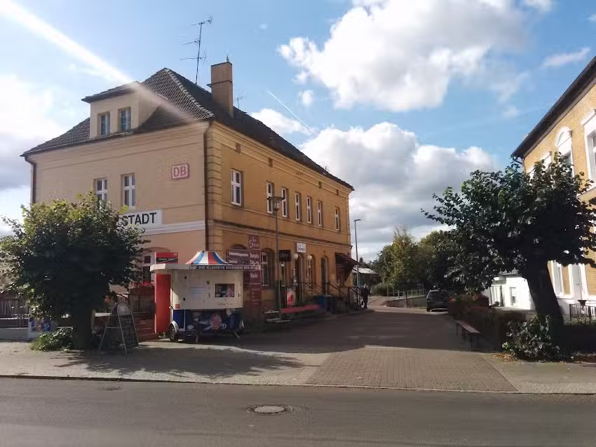&bdquo;Zur Schranke&ldquo; am Vorstadtbahnhof