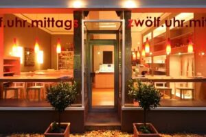 Zwölf uhr Mittags